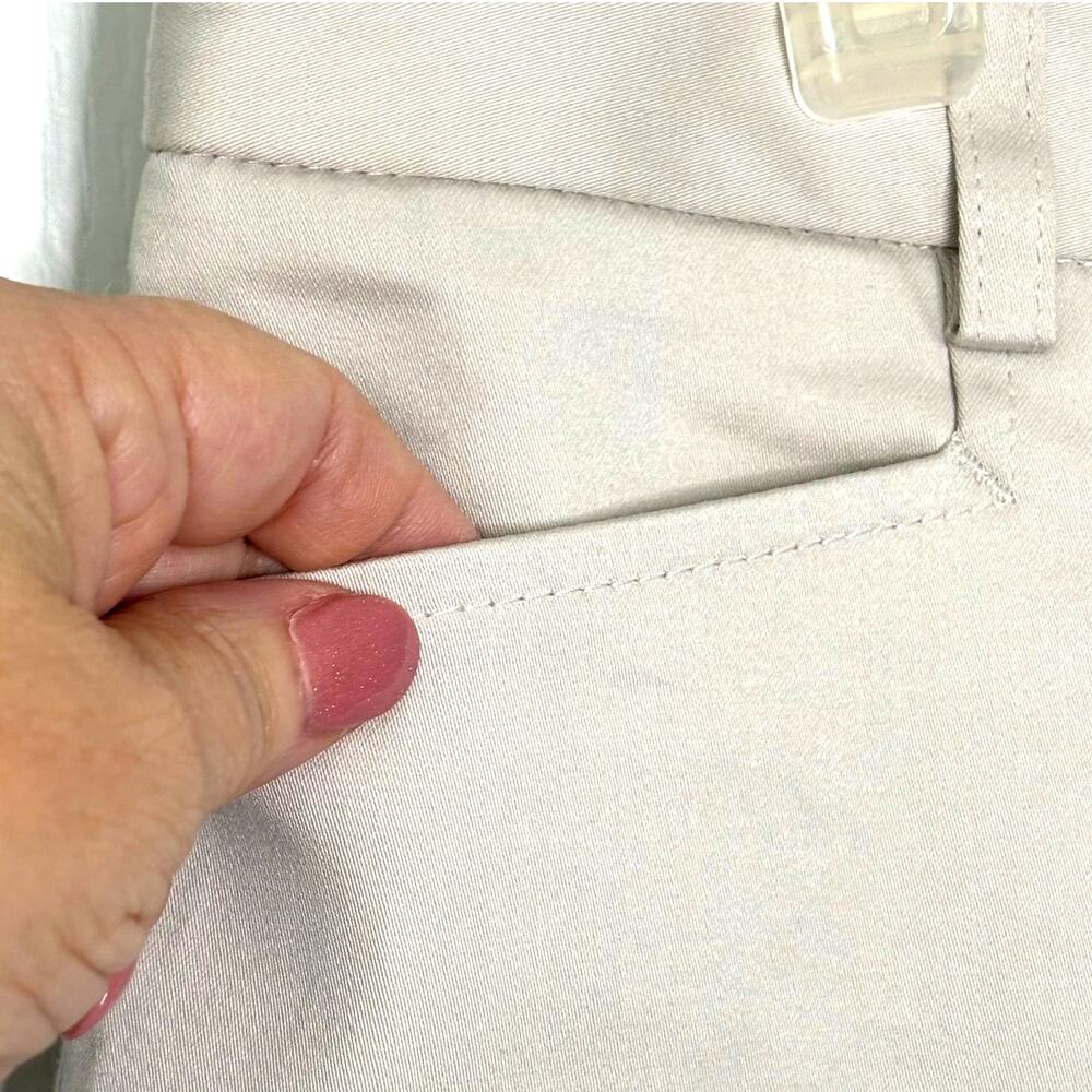 Express Wms 2 Tan Cuffed Editor Style Shorts Cuff… - image 5